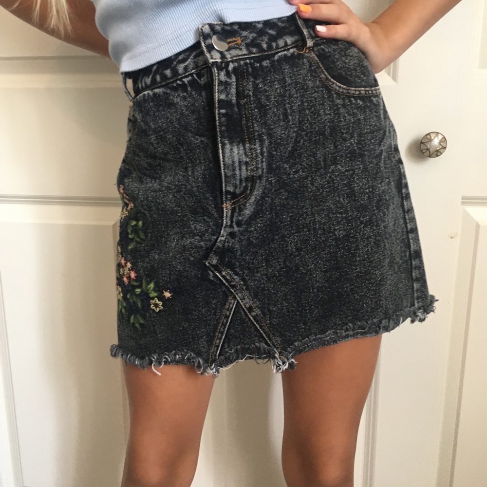 black acid wash embroidered skirt